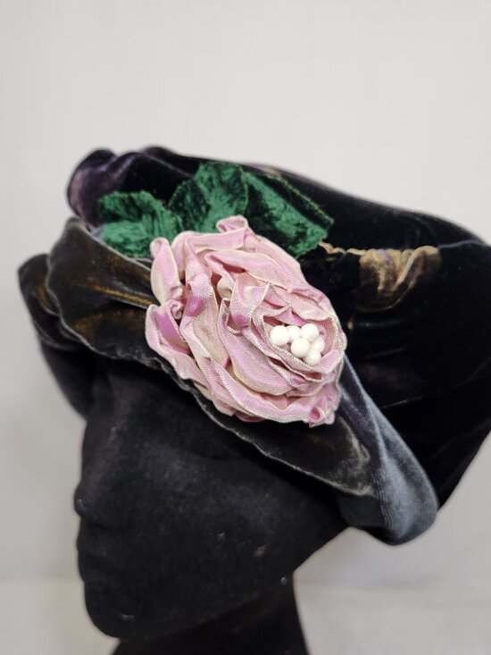 Vintage Danali\'s Originals 50s Pink Ruffled Flower Velvet Cap Hat M/L main image 4